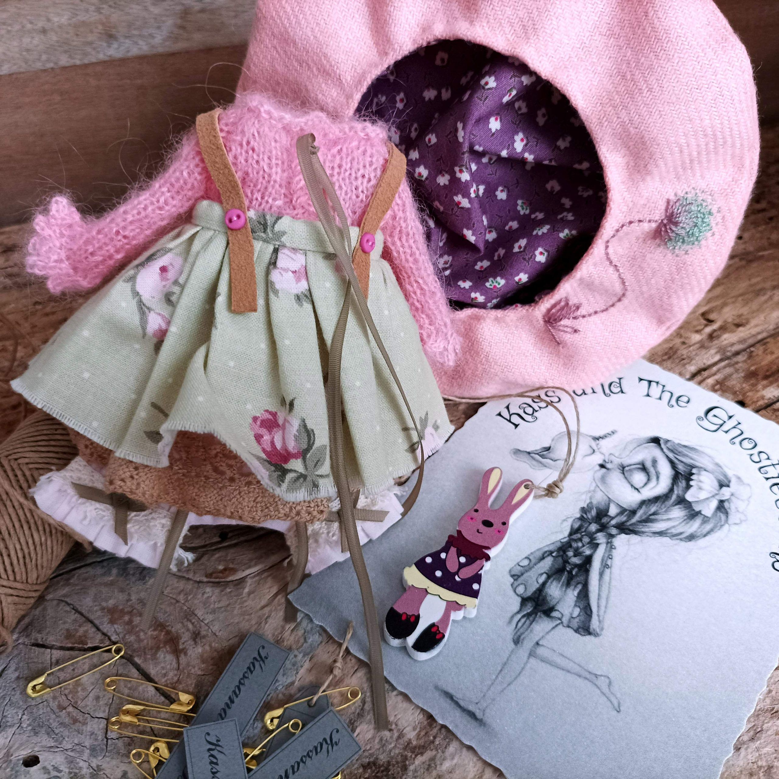 #027-03 GreenAndPinkVintageSet