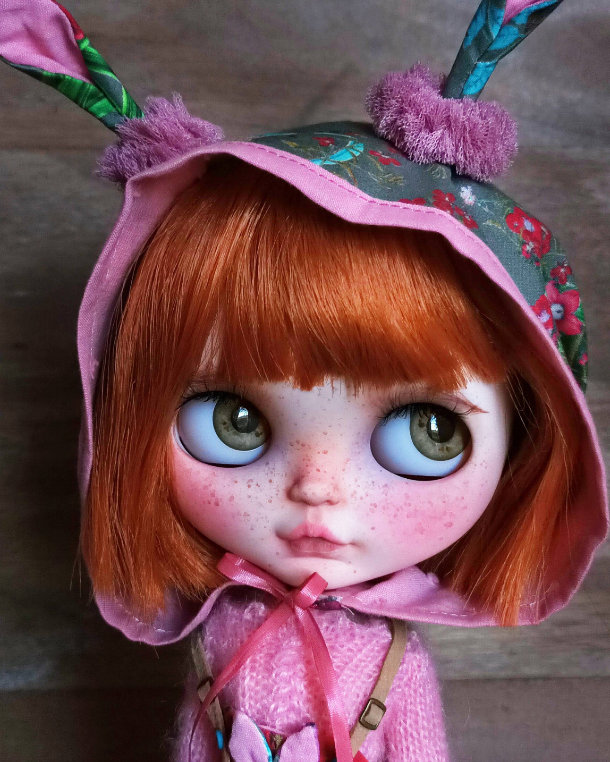 #033-07 OOAK-BlytheDollIsla