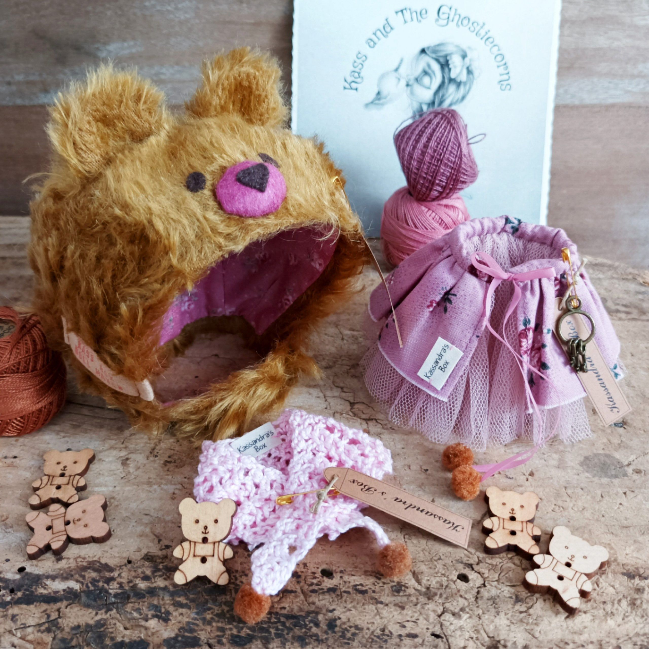 #040-02 BearHatPink