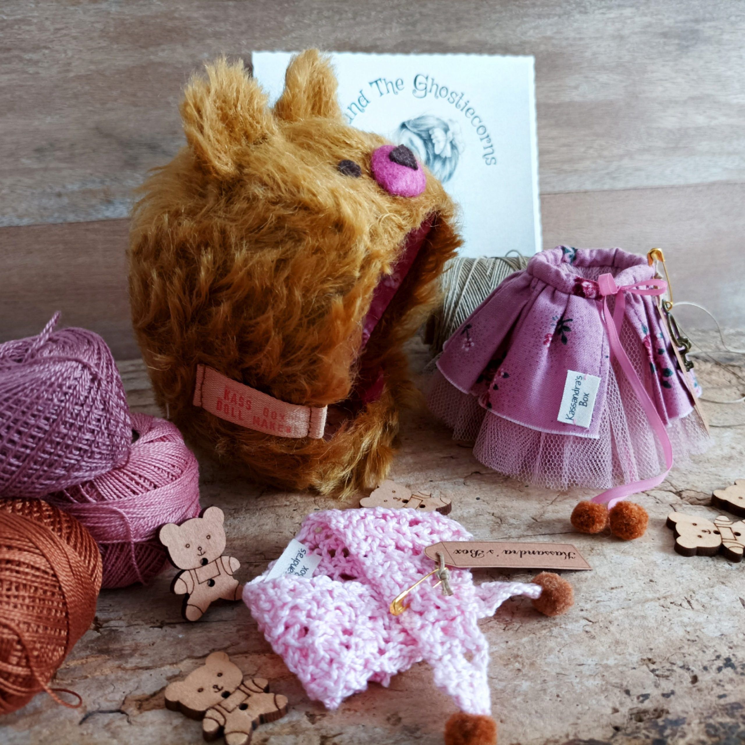 #040-07 BearHatPink