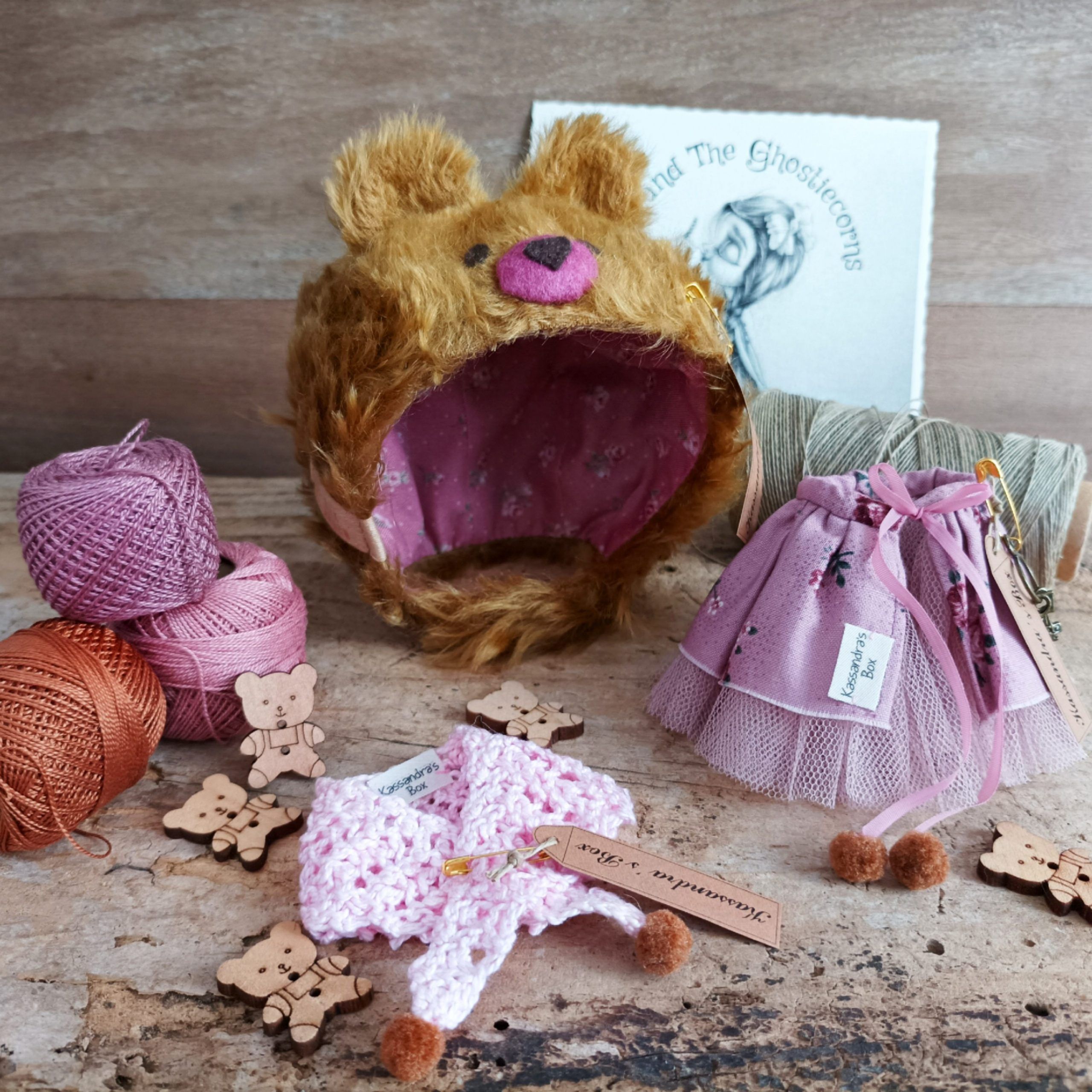 #040-08 BearHatPink