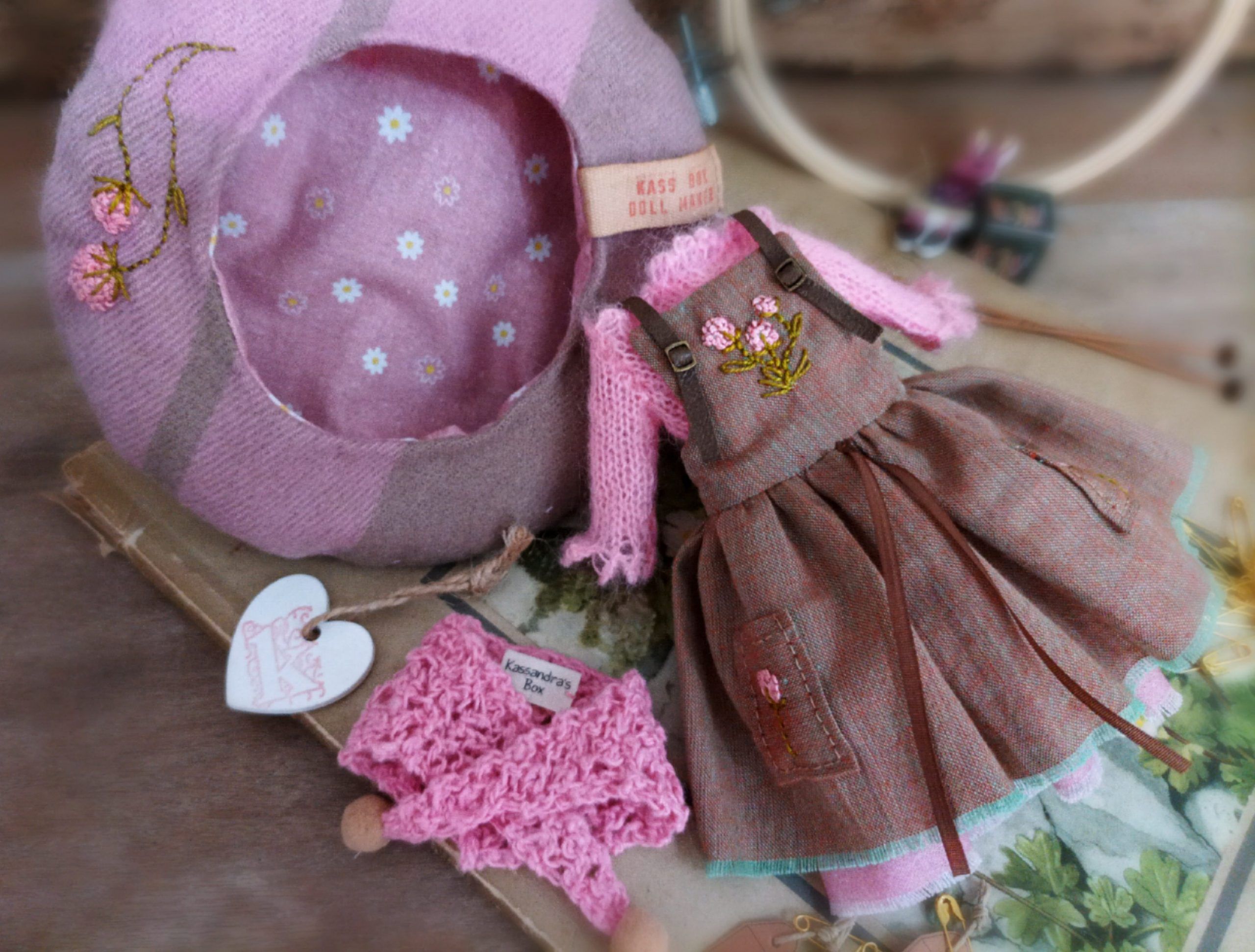 #050-01 PinkAndBrownSet