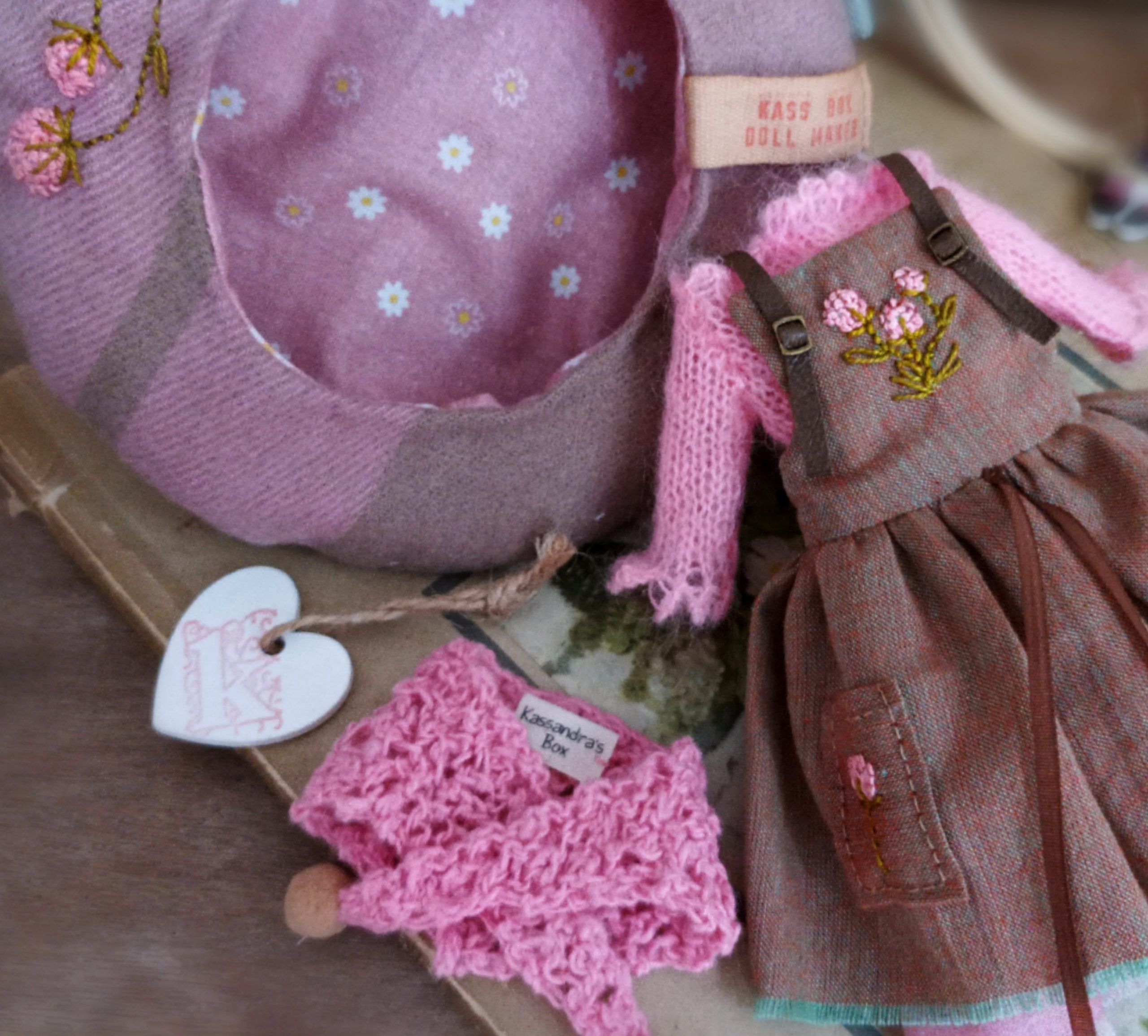 #050-03 PinkAndBrownSet