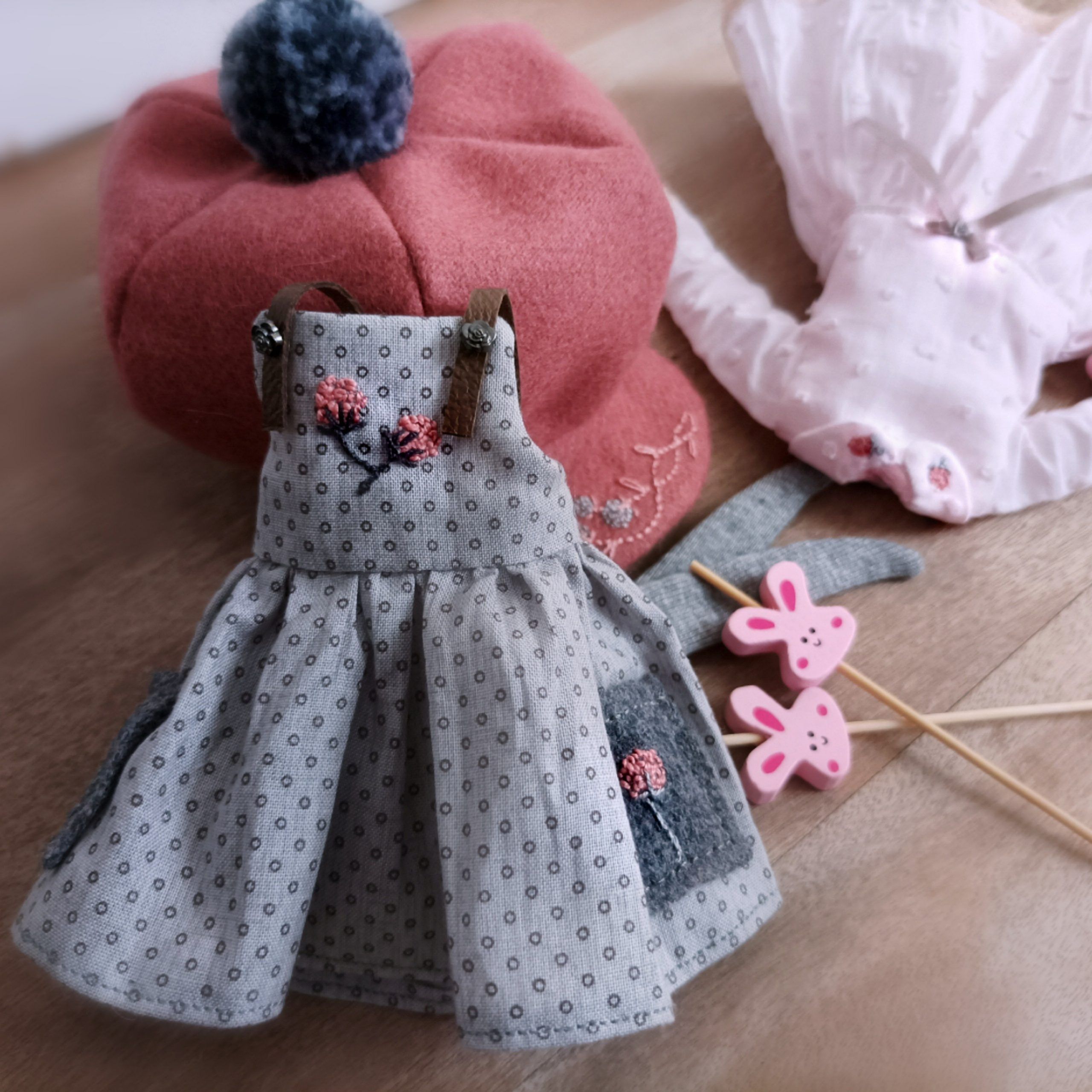 #055-06 GeyAndPinkWithCapSet