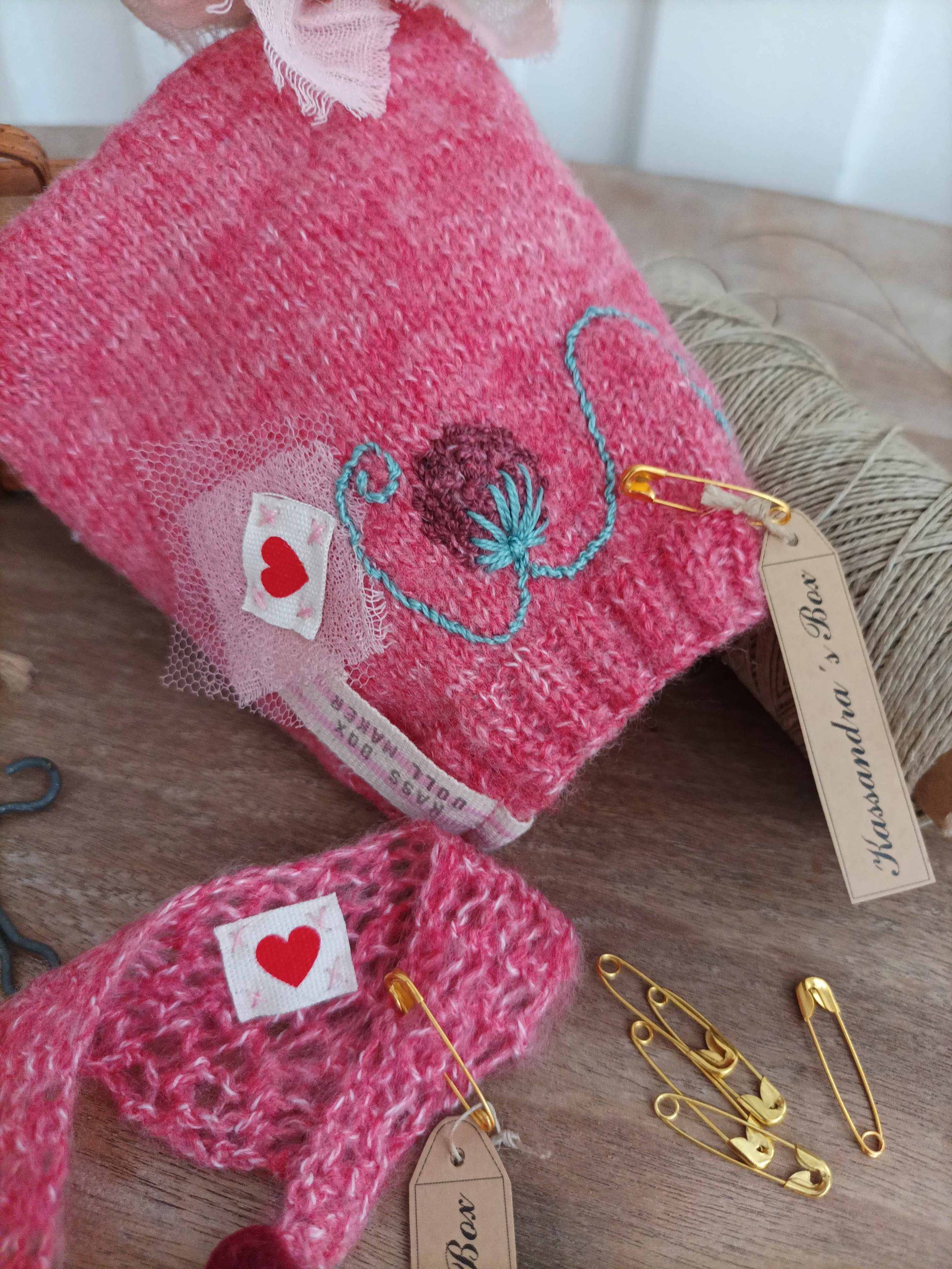 #087-01 EmbroideredKnitSet_Pink