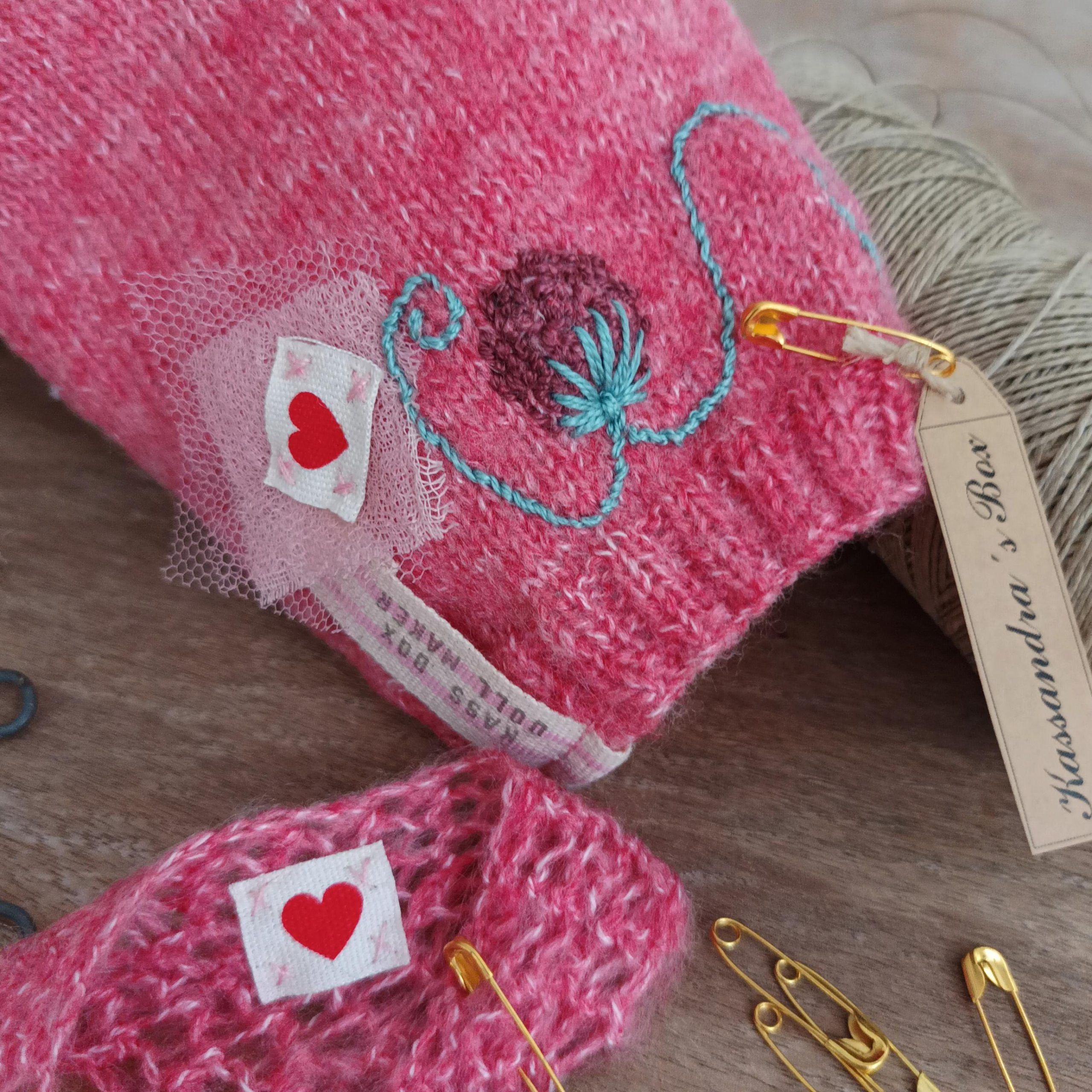 #087-03 EmbroideredKnitSet_Pink