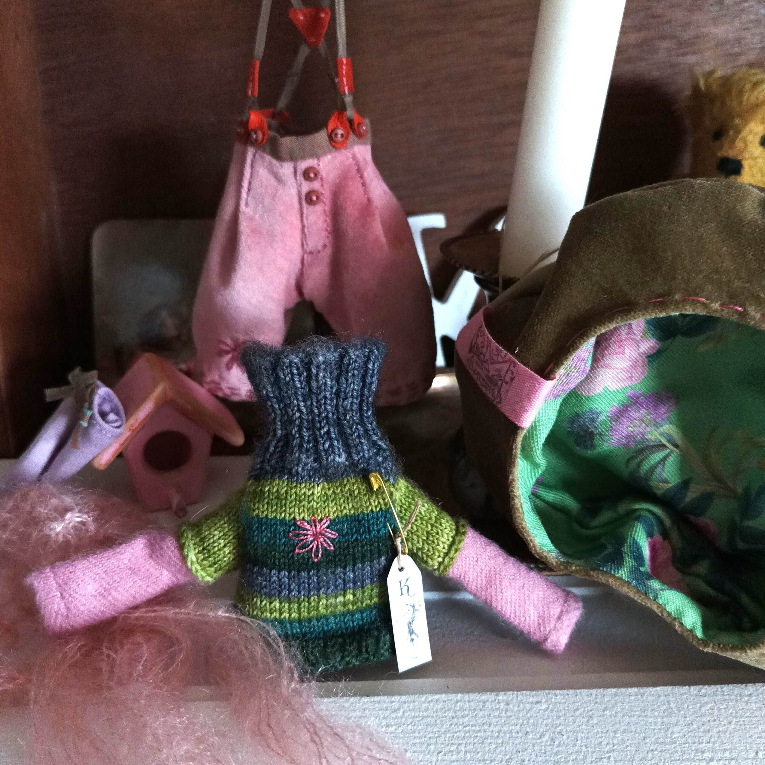 #105-01 SpringSetPinkAndGreen