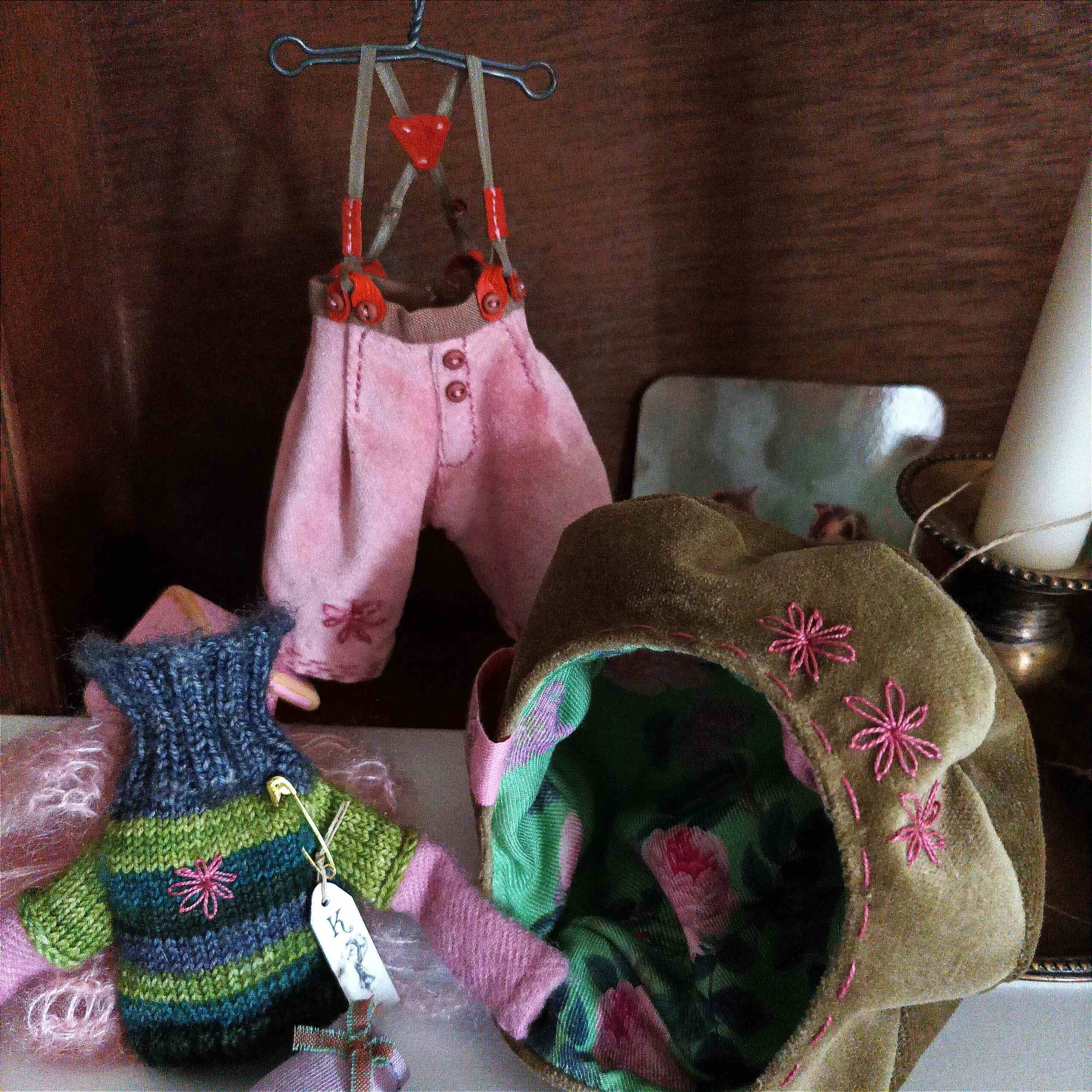 #105-04 SpringSetPinkAndGreen