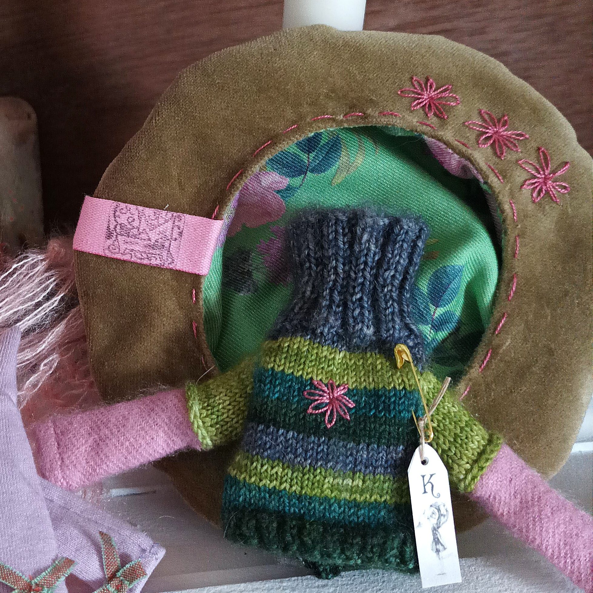 #105-05 SpringSetPinkAndGreen