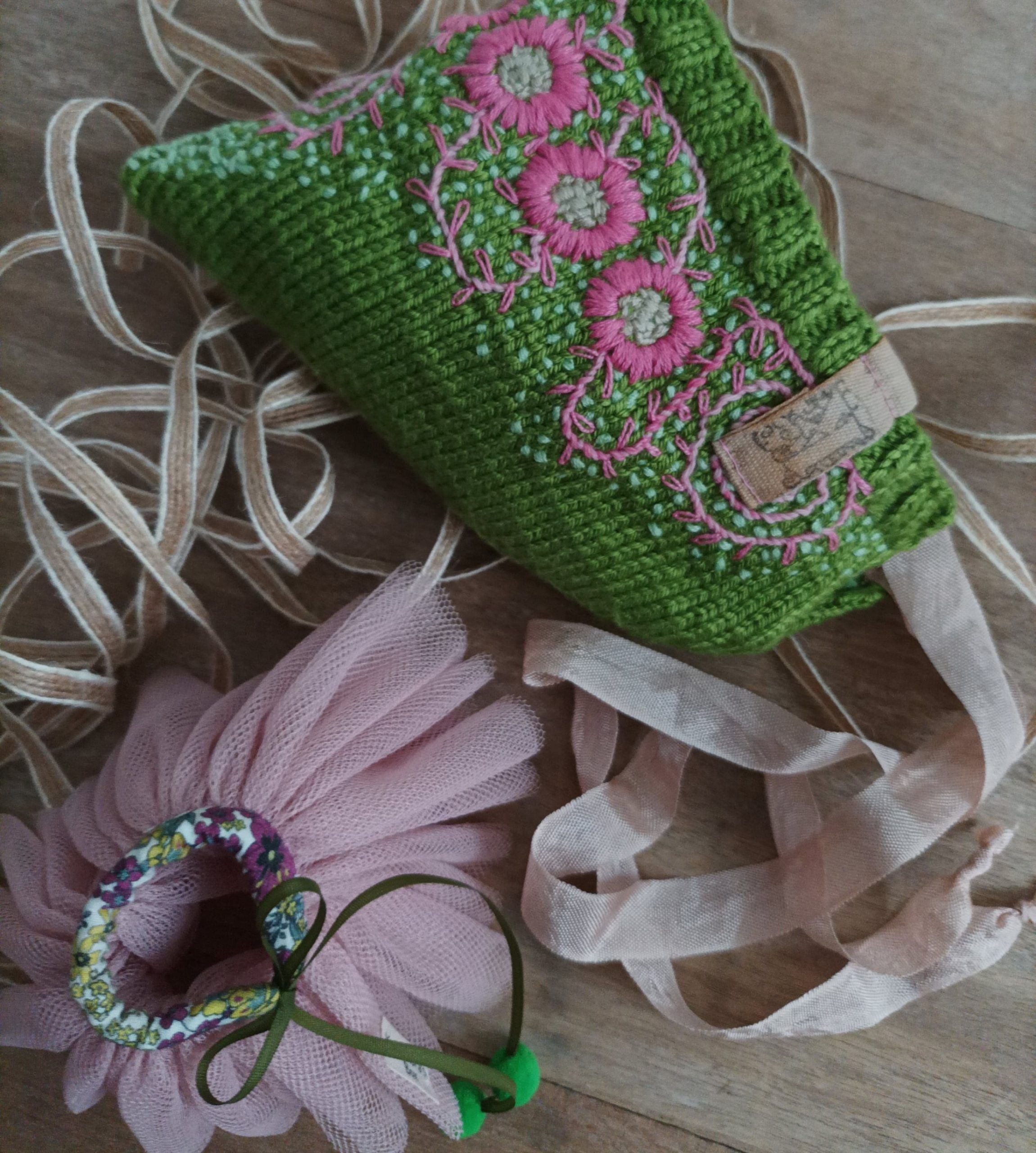#149-01 AppleGreen