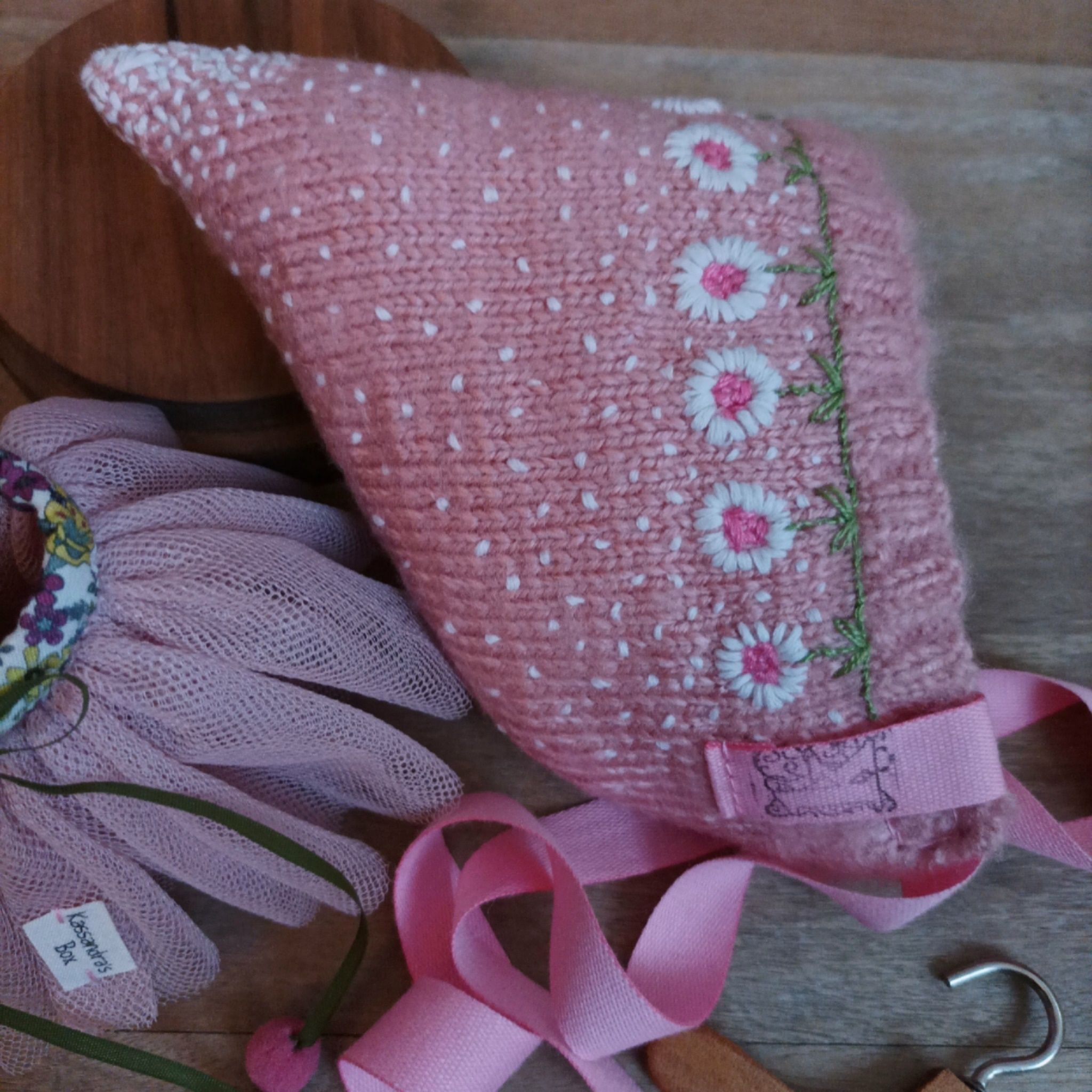 #154-04 PinkDaisiesPixieSet