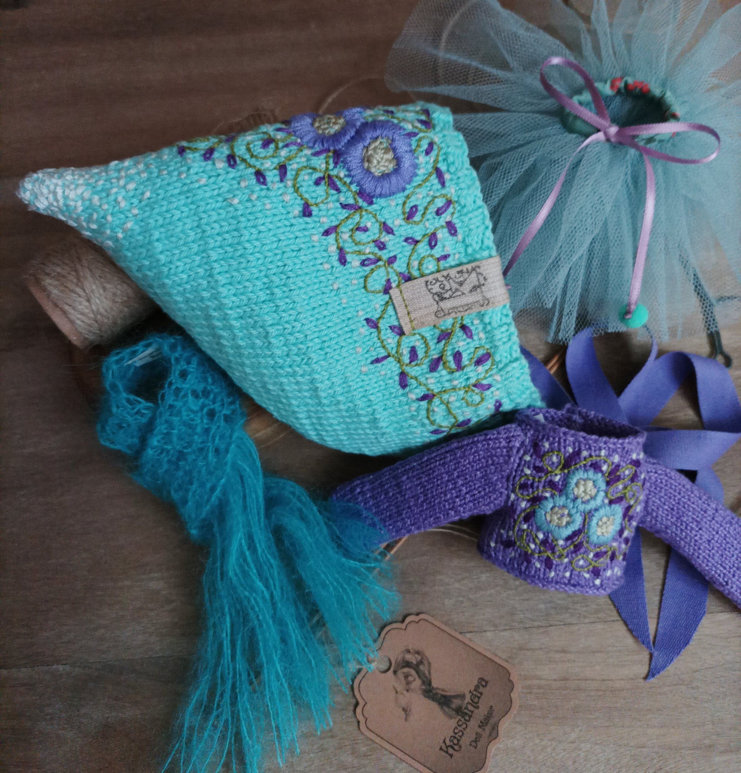 #161-04 TurquoiseAndPurplePixieSet