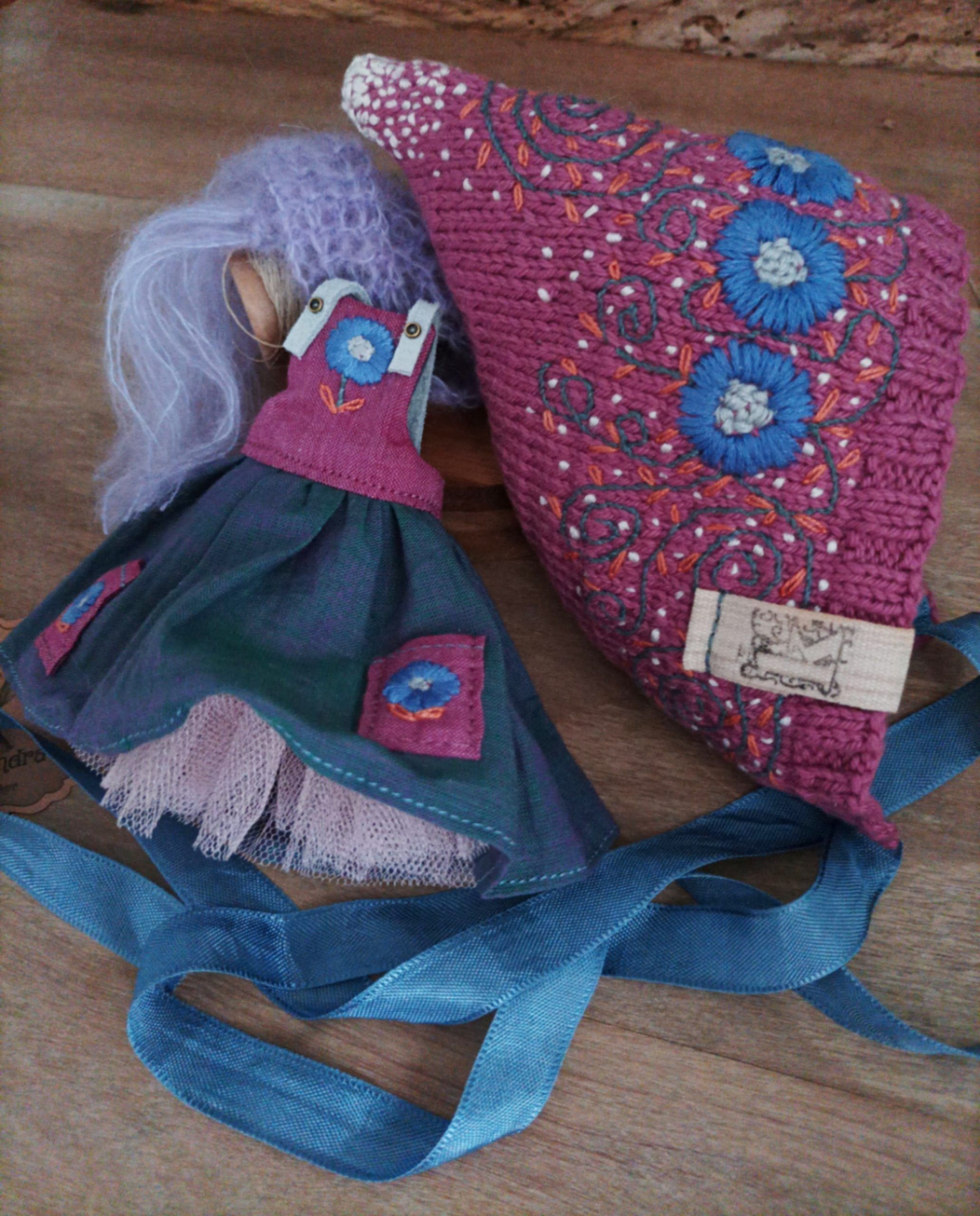 #166-02 PinkAndBluePixieSet