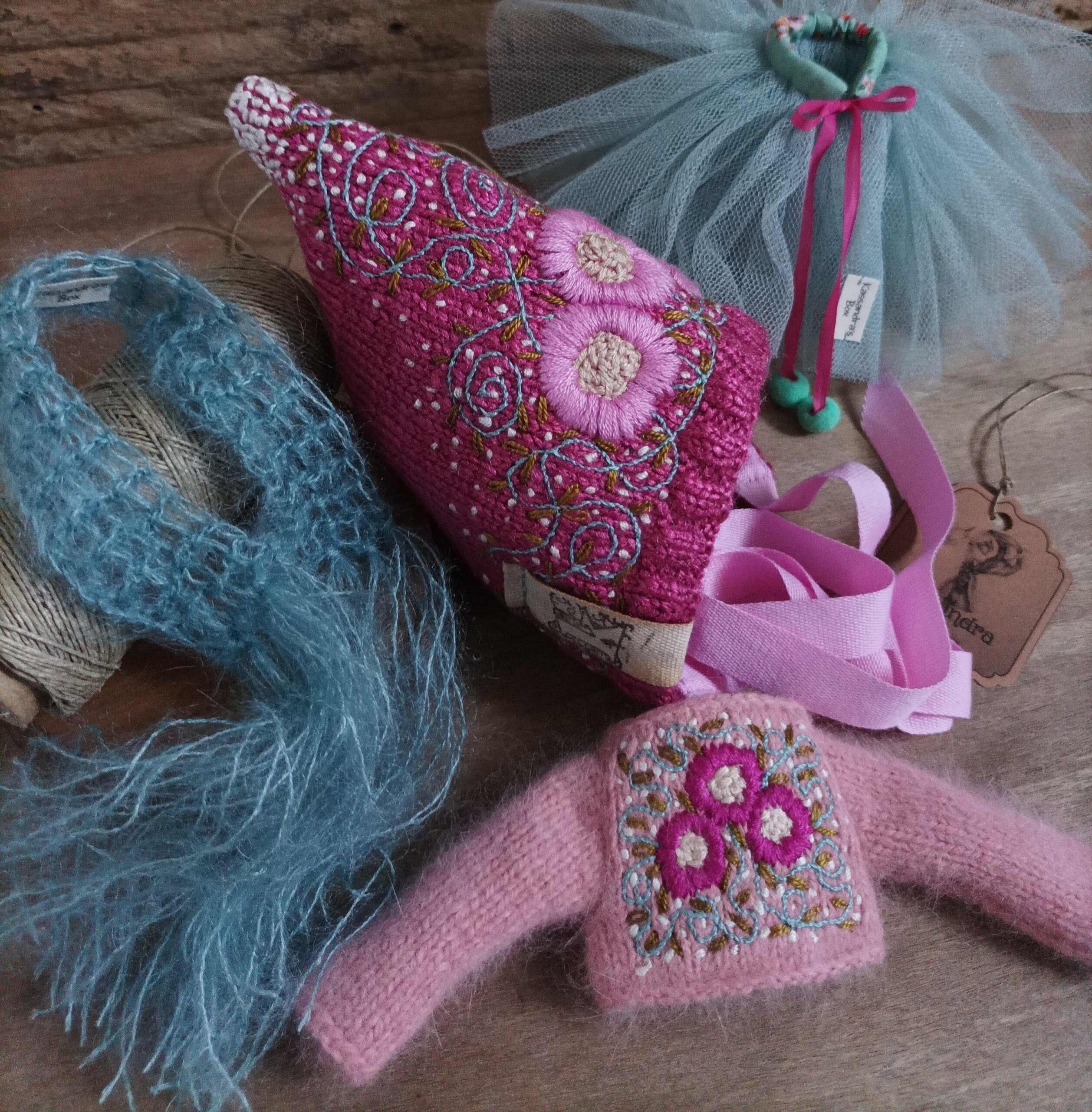 #170-01 PinkAndTurquoisePixieSet