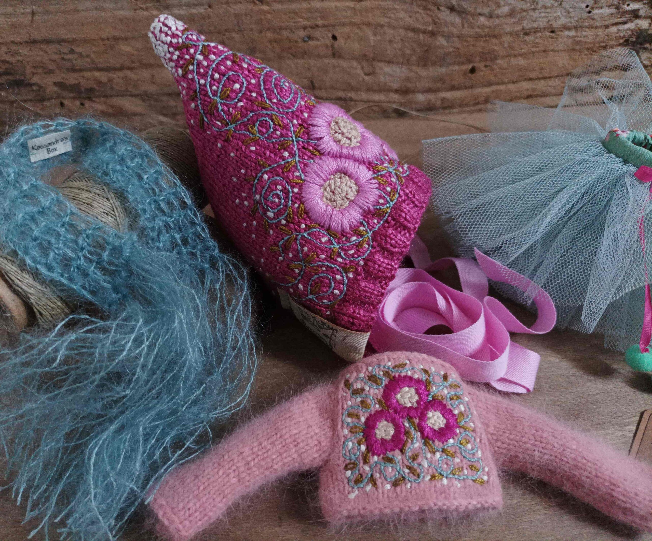 #170-03 PinkAndTurquoisePixieSet
