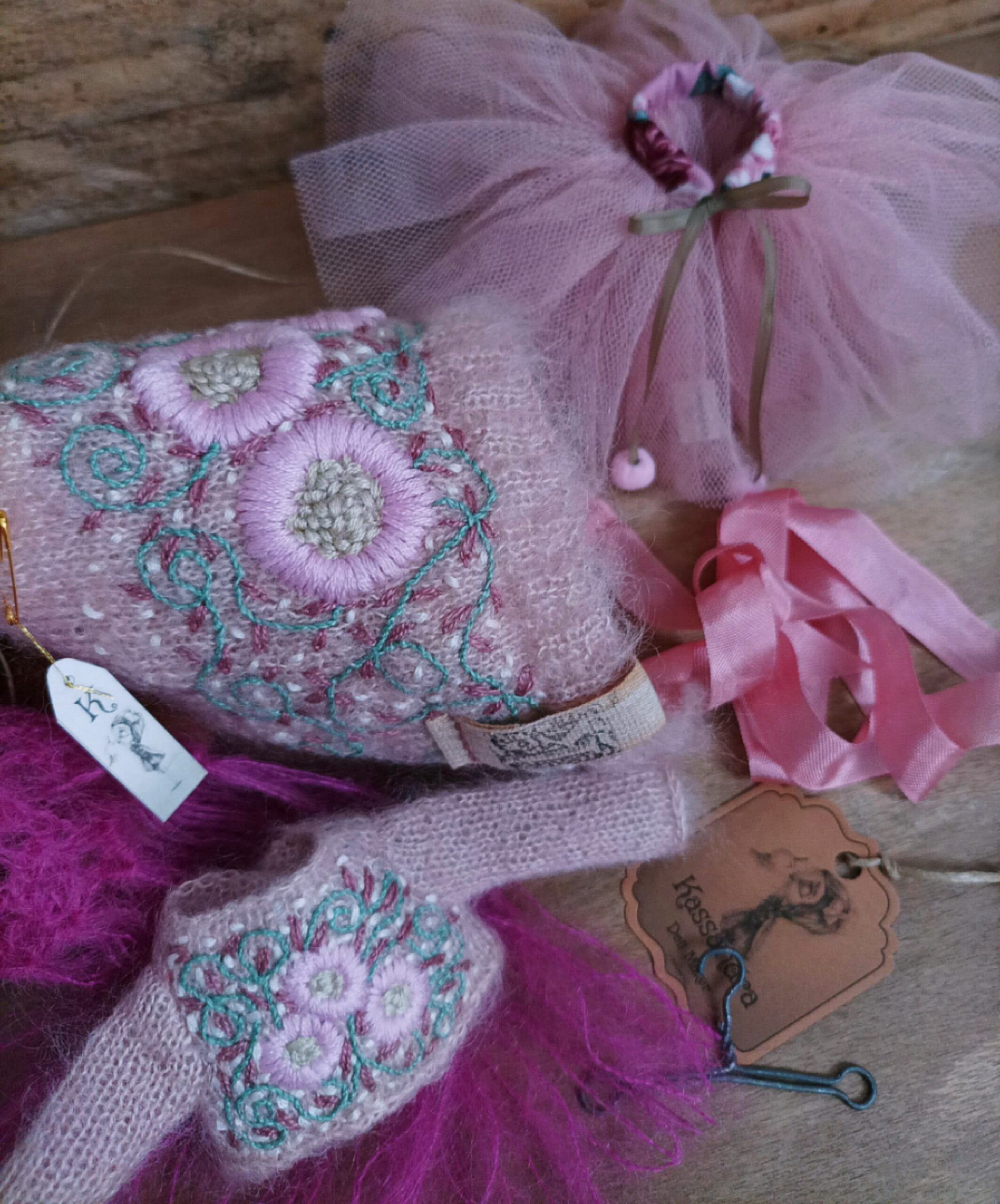 #173-04 LightPinkPixieSet