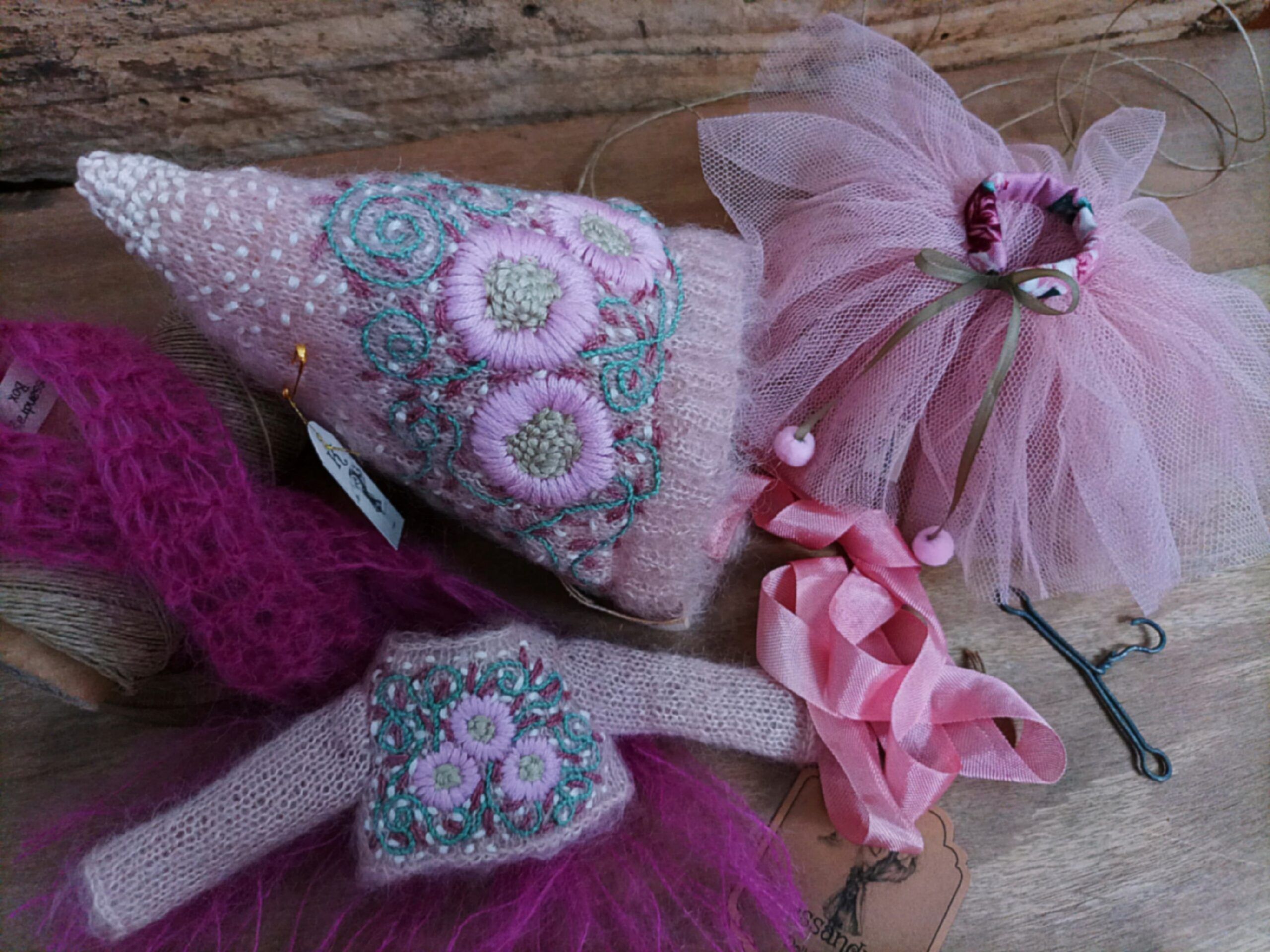 #173-05 LightPinkPixieSet