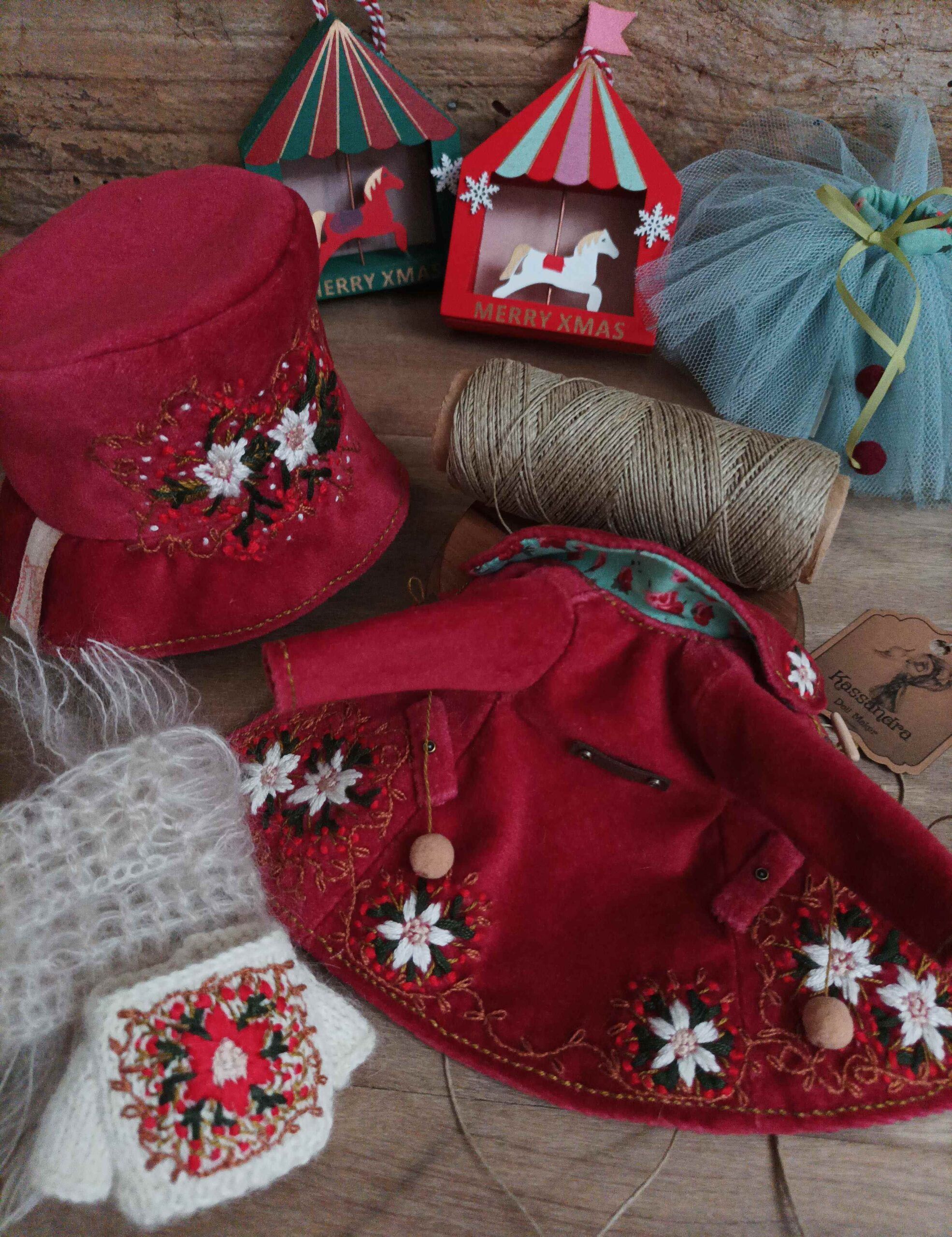 #181-03 ChristmasRedSet