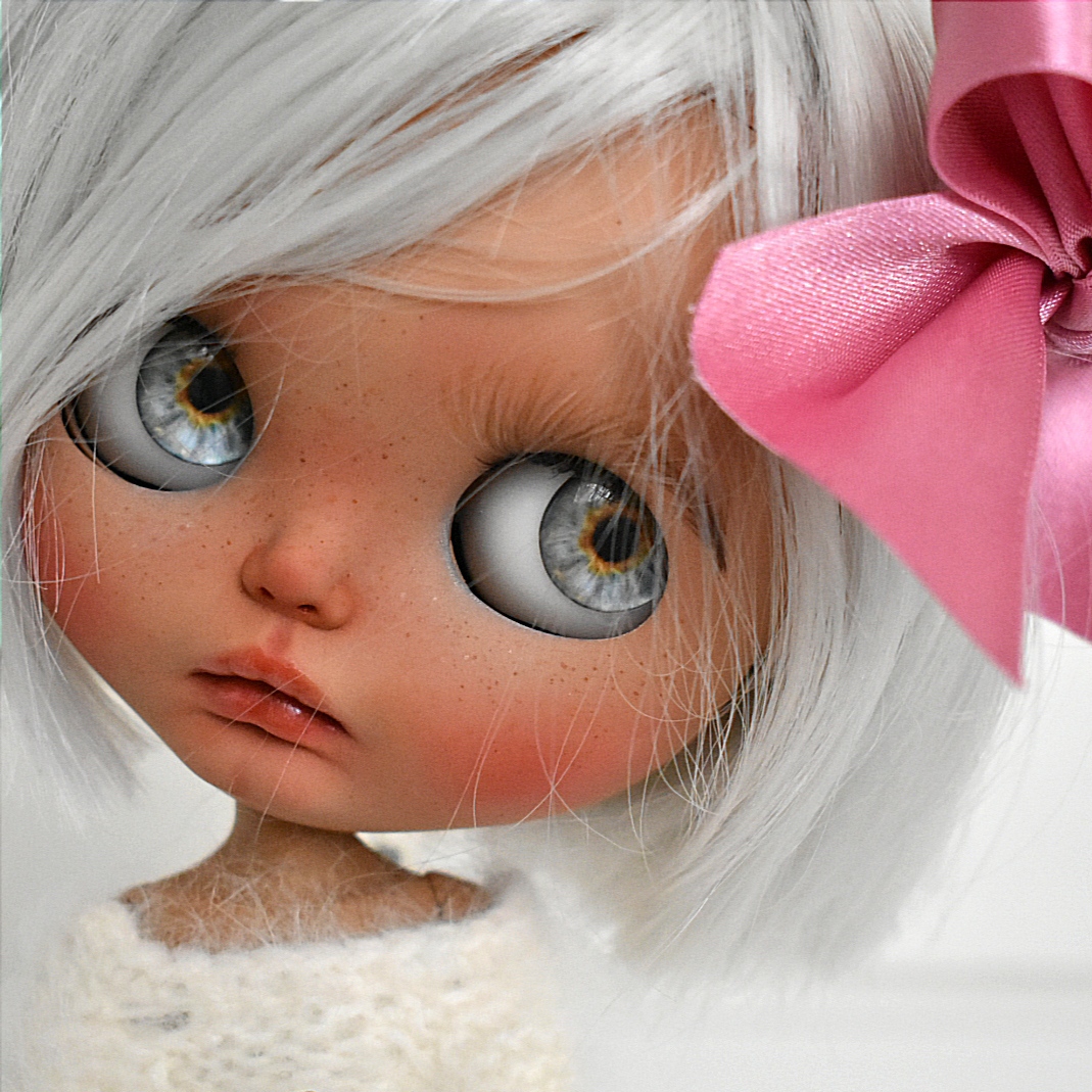 #185-02 OOAK-BlytheDollMila