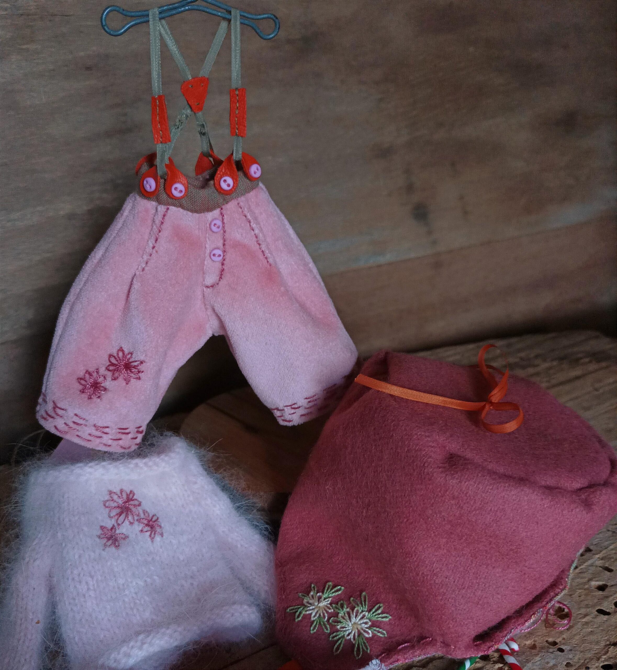#192-04 ForestPinkSet