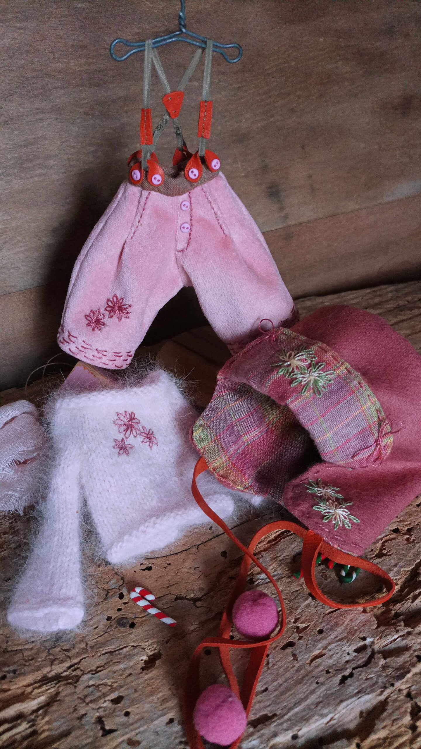 #192-05 ForestPinkSet