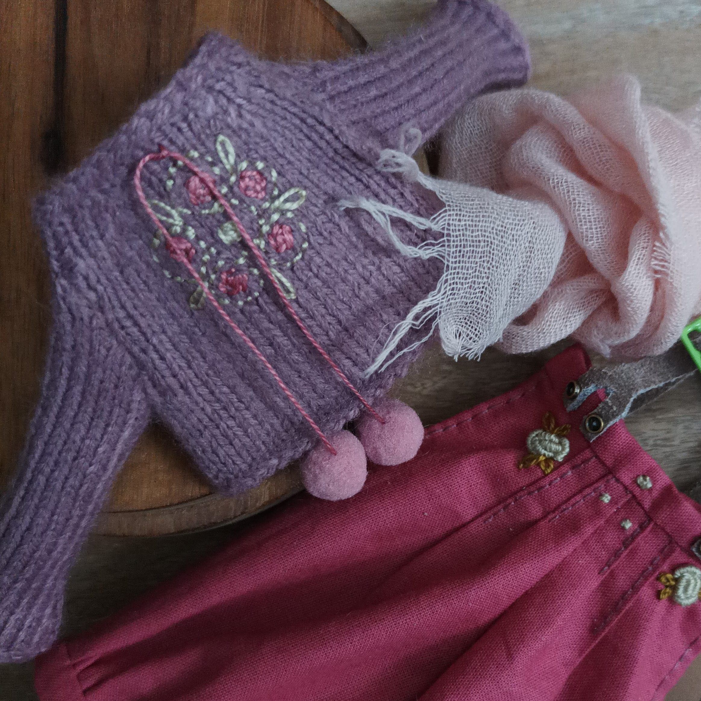 #197-04 PinkAndGreenDungarees