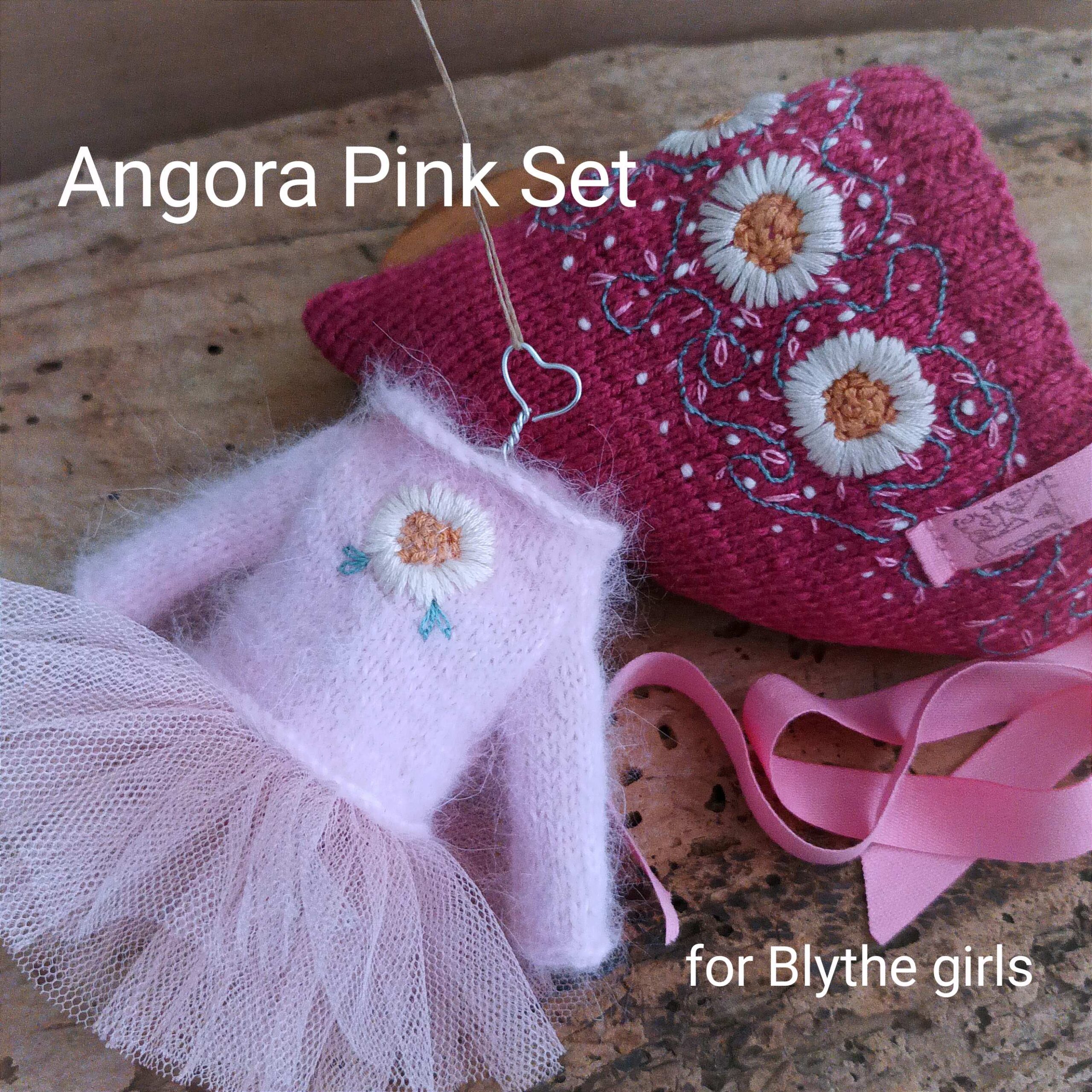 #227-01 PinkAngoraSet