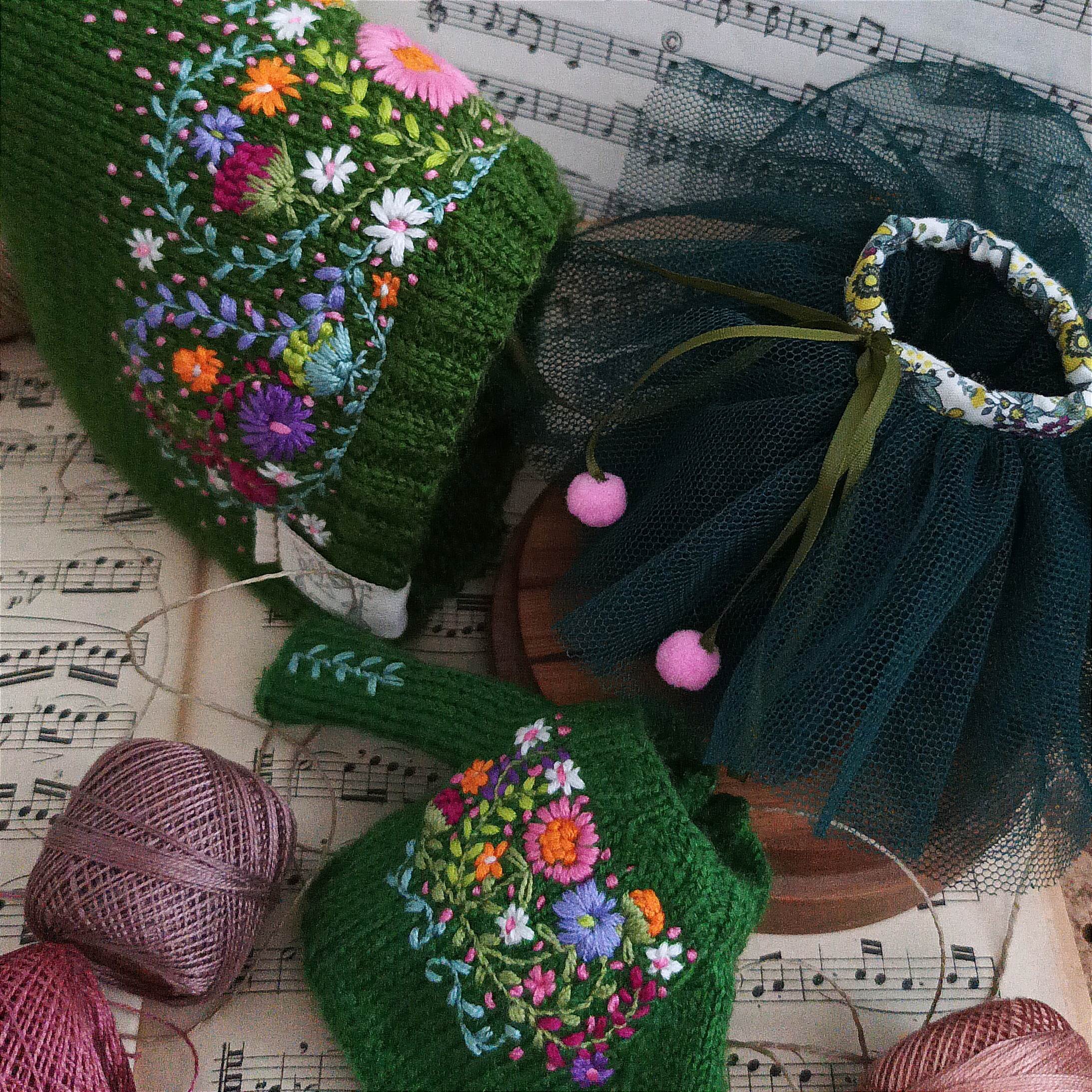 #242-04 MeadowSetGreen